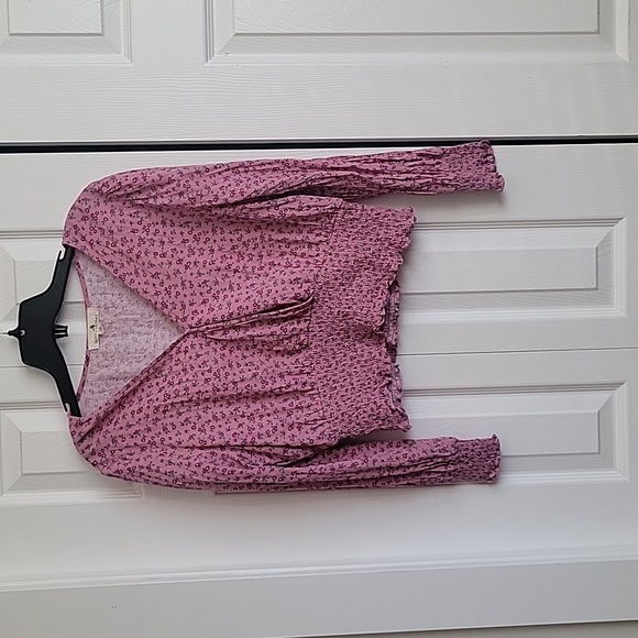 Daisy and Delilah Pink floral Cropped top - Picture 1 of 8